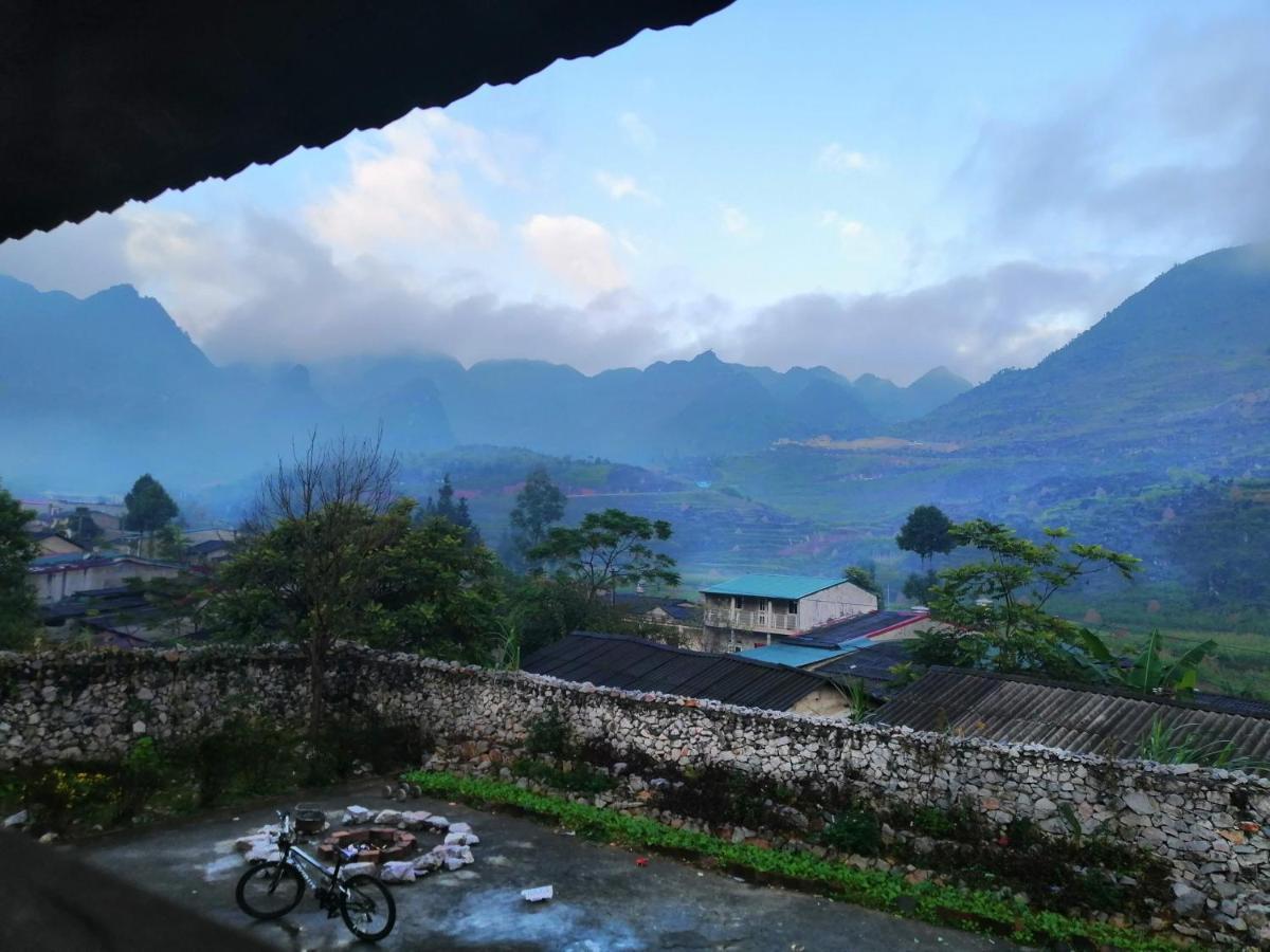 Lo Lo Homestay & Cafe Meo Vac Exterior foto